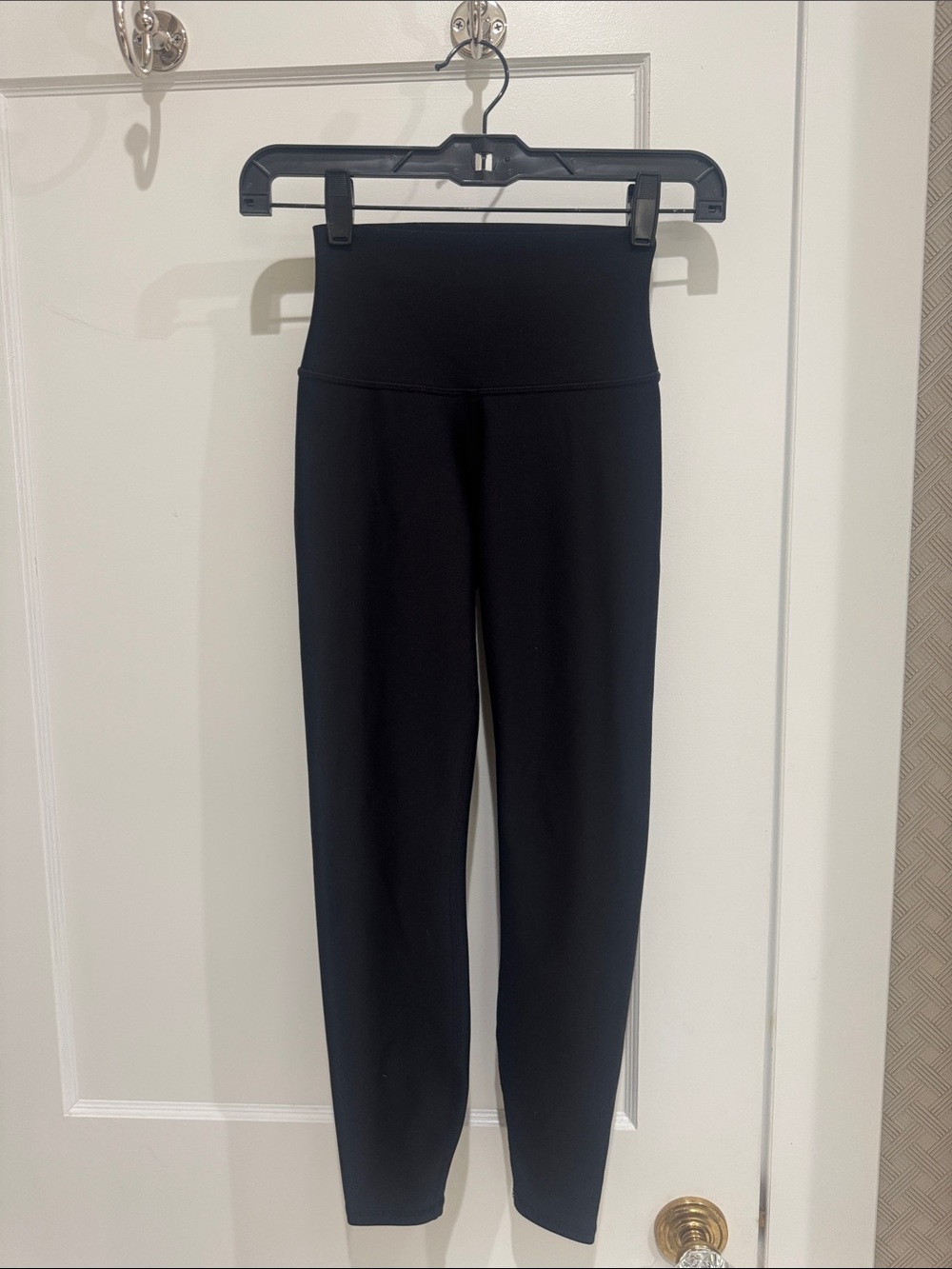 ALO Yoga high waisted leggings black xxs - Picture 2 of 14